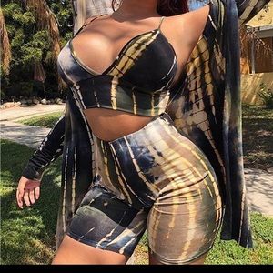 2 piece short set with out the jacket